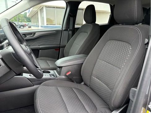Used 2023 Ford Escape Active w/ Tech Pack #1 AWD/4WD image 4