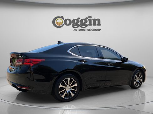 Used 2017 Acura TLX image 5