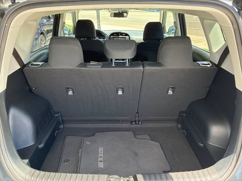 Used 2025 Kia Soul LX w/ LX Technology Package FWD image 11