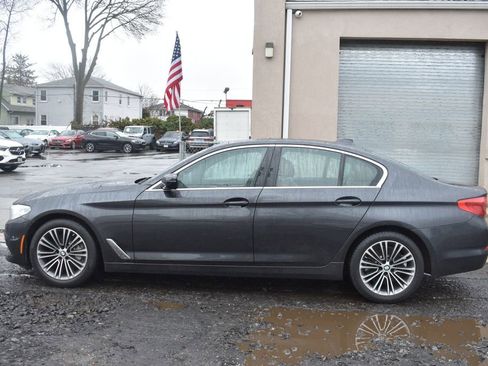 Used 2019 BMW 530i xDrive w/ Convenience Package image 9