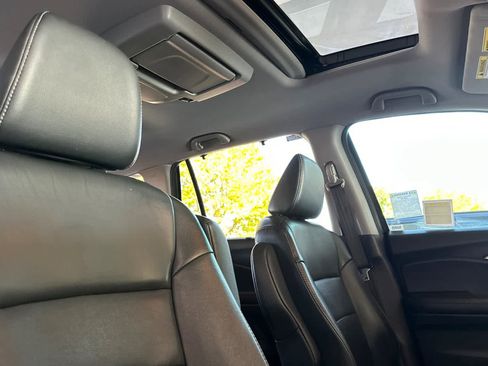 Used 2019 Honda Pilot Touring image 20