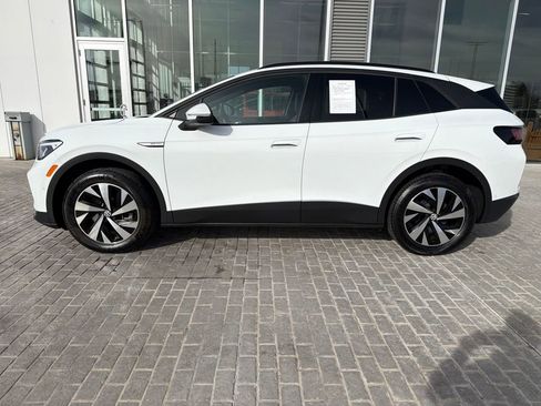 Certified 2023 Volkswagen ID.4 Pro image 3