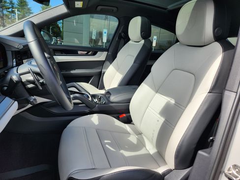 Used 2026 Porsche Cayenne S image 10