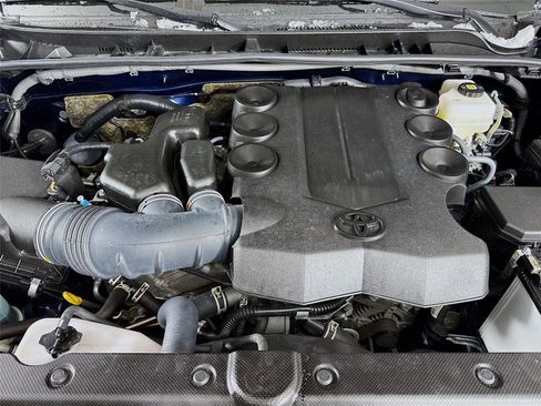 Used 2024 Toyota 4Runner TRD Off-Road Premium image 31