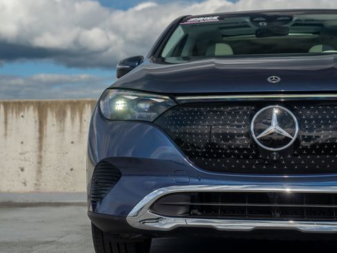 Used 2023 Mercedes-Benz EQE 350+ 4MATIC SUV image 7