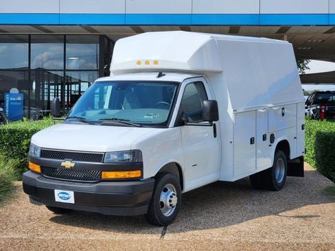 New 2025 Chevrolet Express 3500 w/ Power Convenience Package image 11
