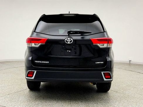 Used 2018 Toyota Highlander Limited image 6