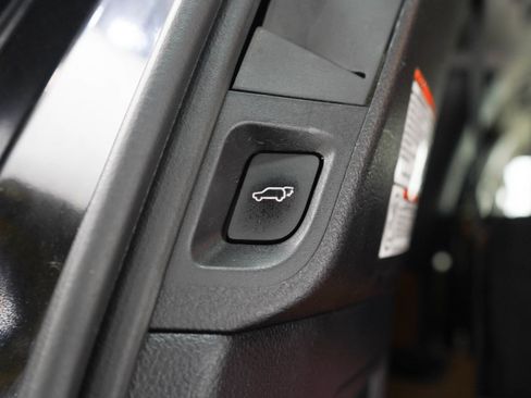 Used 2019 Toyota Sequoia Platinum AWD/4WD image 12