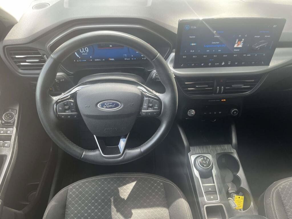 Used 2023 Ford Escape Active w/ Tech Pack #2 FWD image 2