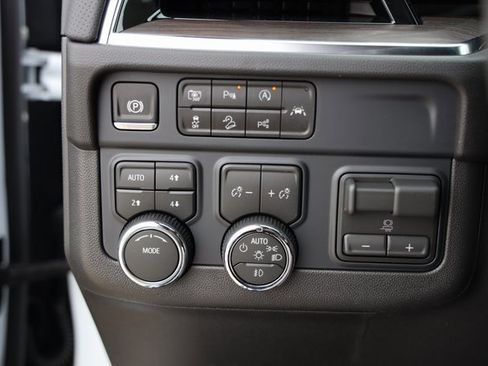 New 2026 Chevrolet Tahoe Premier w/ Sun And Tow Package image 27