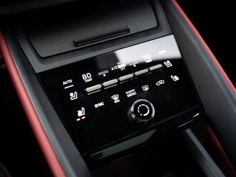 Certified 2025 Porsche Macan Turbo Electric image 27