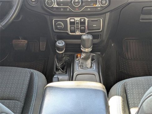 Used 2021 Jeep Wrangler Unlimited Islander image 18