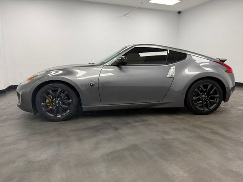 Used 2016 Nissan 370Z Touring Sport image 5