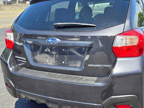 Used 2016 Subaru Crosstrek 2.0i Premium w/ Moonroof Package AWD/4WD image 14