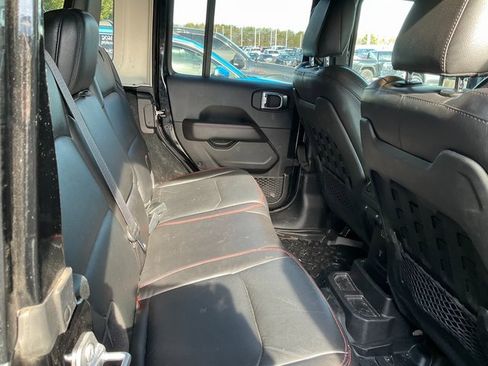 Used 2023 Jeep Wrangler Unlimited Rubicon w/ Cold Weather Group image 10