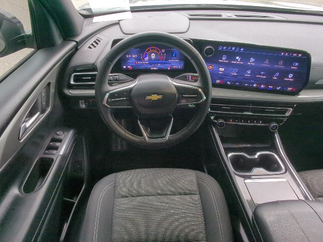Used 2024 Chevrolet Traverse LT FWD image 7