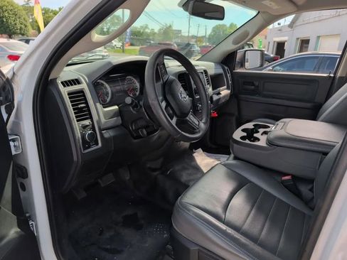 Used 2018 RAM 1500 Tradesman RWD image 21