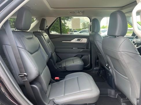 New 2026 Ford Explorer Active image 10