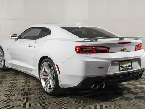Used 2018 Chevrolet Camaro SS image 21