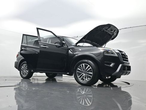 Used 2024 Nissan Armada SL w/ Captain's Chairs Package RWD image 30