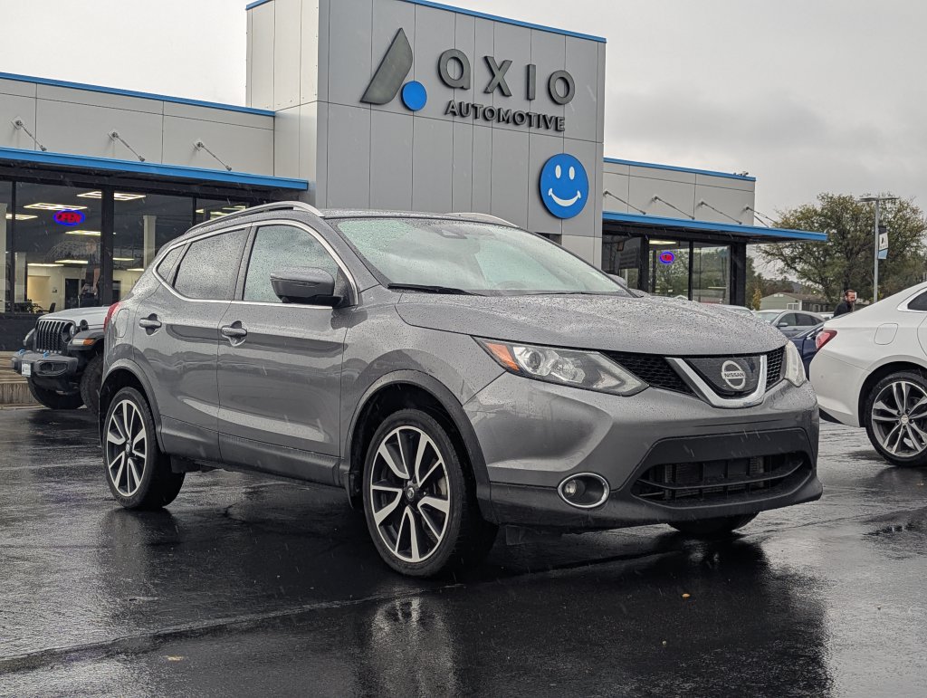 Used 2019 Nissan Rogue Sport SL w/ Premium Package AWD/4WD image 1