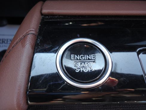 Used 2025 Lincoln Navigator Reserve AWD/4WD image 20
