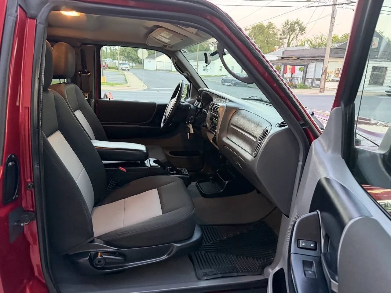 Used 2010 Ford Ranger XLT RWD image 40