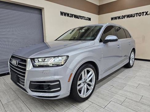 Used 2017 Audi Q7 3.0T Prestige AWD/4WD image 2
