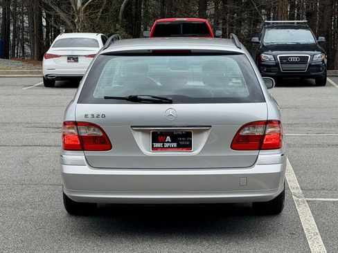 Used 2005 Mercedes-Benz E 320 Wagon image 5