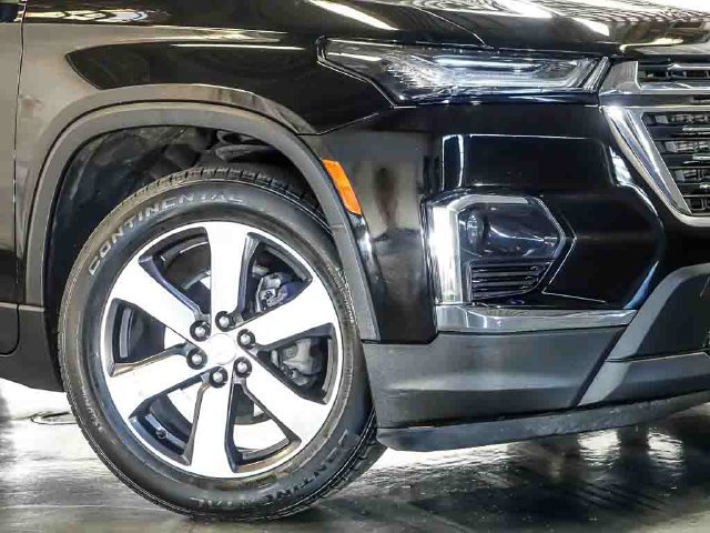 Certified 2023 Chevrolet Traverse LT w/ LT Premium Package AWD/4WD image 4