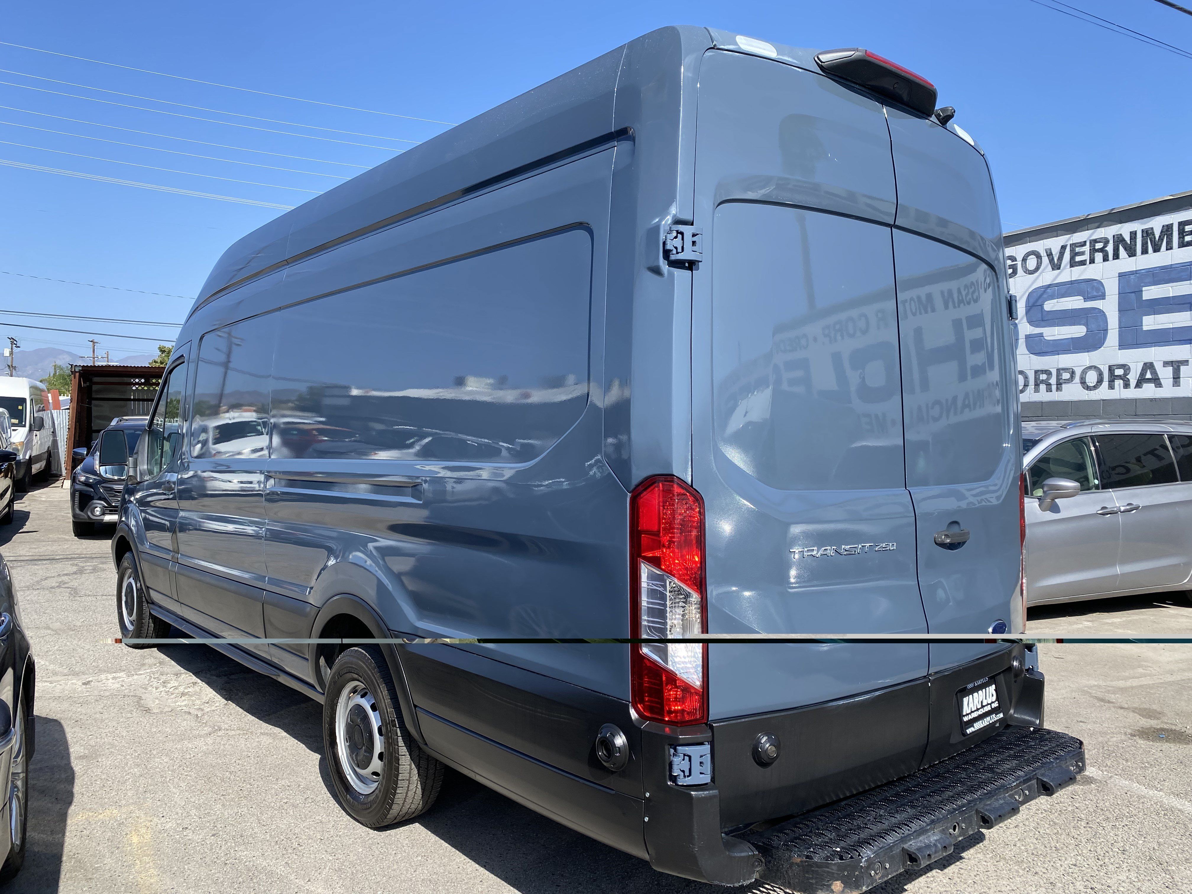 Used 2019 Ford Transit 250 148 High Roof Extended RWD image 12