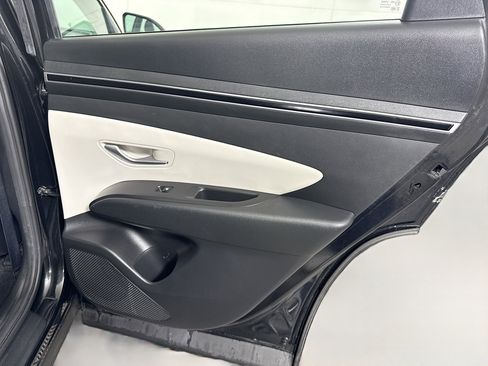 Used 2024 Hyundai Tucson SE image 27