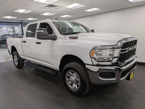 Used 2024 RAM 2500 Tradesman w/ Chrome Appearance Group image 3