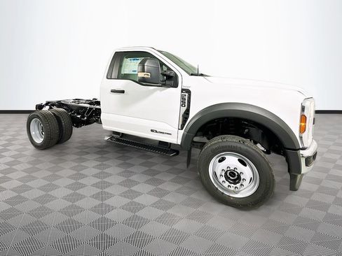 New 2026 Ford F550 4x4 Regular Cab Super Duty image 4