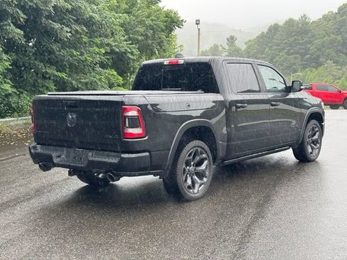 Used 2020 RAM 1500 Limited w/ Black Appearance Package AWD/4WD image 7