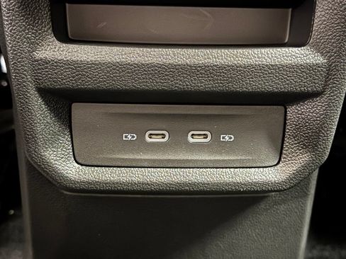 New 2026 Volkswagen Taos SE AWD/4WD image 24