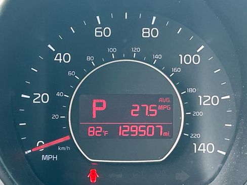 Used 2017 Kia Soul + FWD image 21