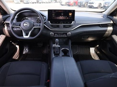 Certified 2025 Nissan Altima 2.5 SV w/ SV Premium Package FWD image 23