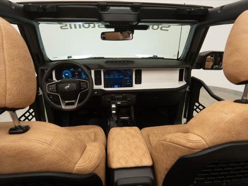 Used 2025 Ford Bronco Badlands AWD/4WD image 37