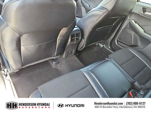 Used 2025 Ford Escape ST-Line FWD image 18