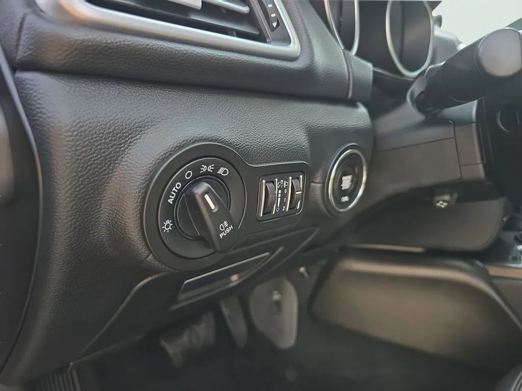 Used 2017 Maserati Ghibli RWD image 22