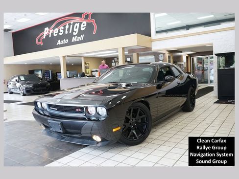 Used 2010 Dodge Challenger SE RWD image 1
