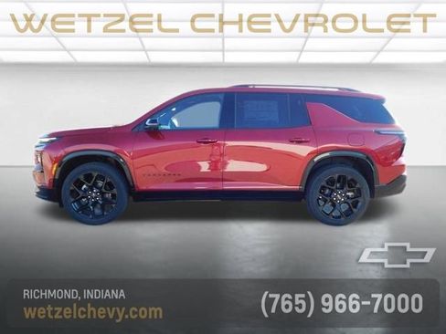 New 2026 Chevrolet Traverse RS w/ LPO, Floor Liner Package AWD/4WD image 6