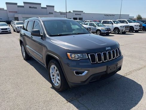 Used 2021 Jeep Grand Cherokee Laredo RWD image 8