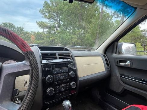 Used 2008 MAZDA Tribute i FWD image 15