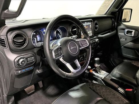 Used 2021 Jeep Wrangler Unlimited Sahara image 12