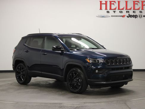 New 2026 Jeep Compass Latitude AWD/4WD image 1
