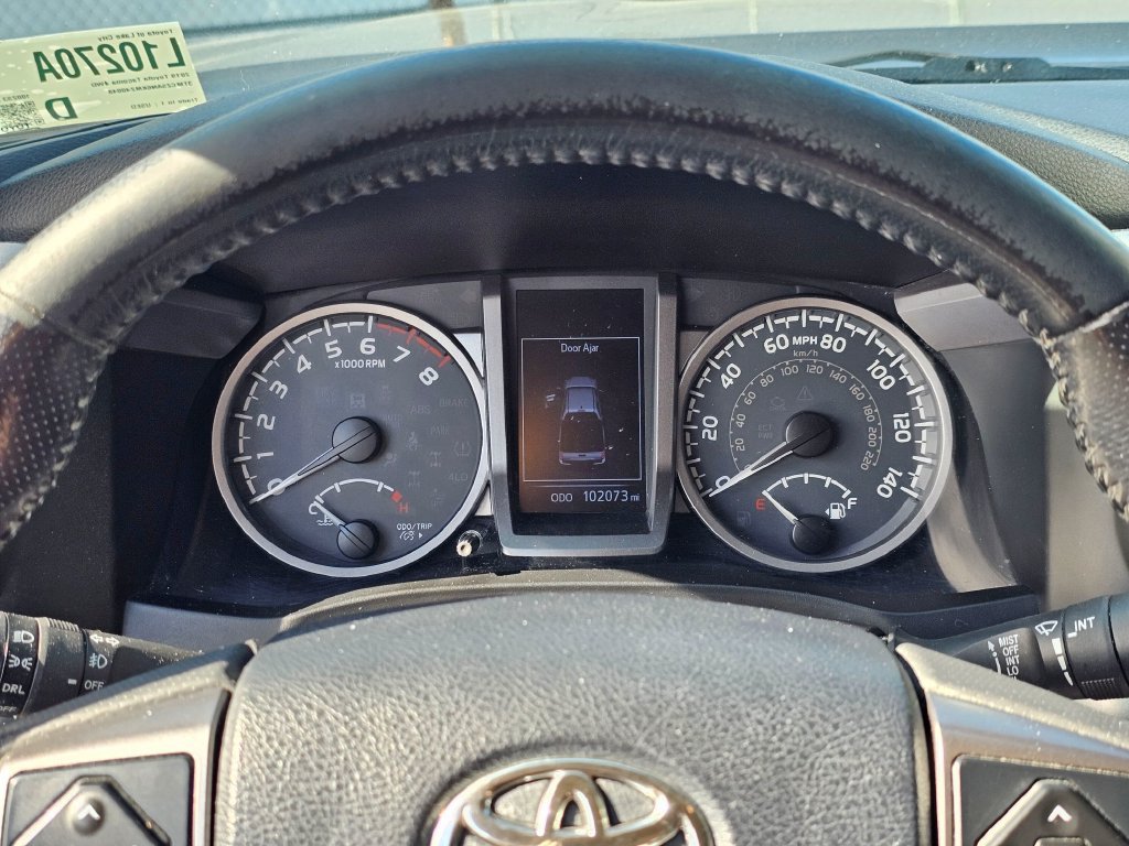 Used 2019 Toyota Tacoma SR5 AWD/4WD image 23