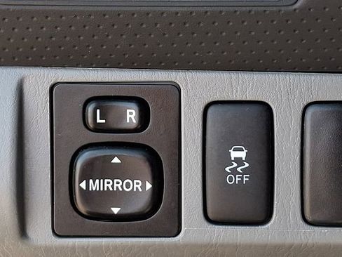 Used 2014 Toyota Tacoma PreRunner w/ SR5 Package image 23