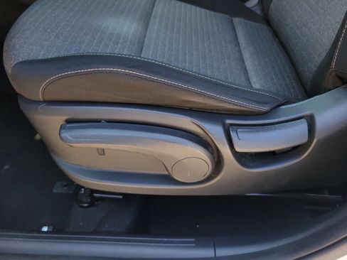 Used 2020 Kia Soul GT-Line FWD image 16